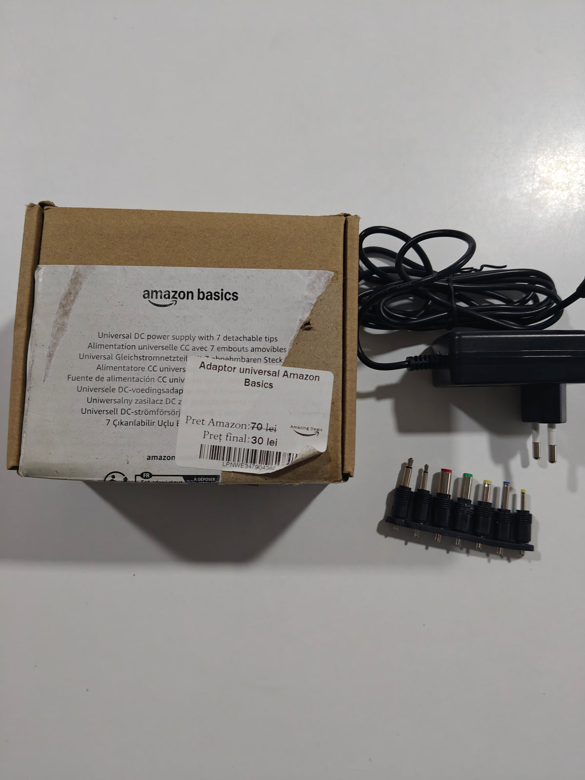 Adaptor de Alimentare universal, Amazon Basics