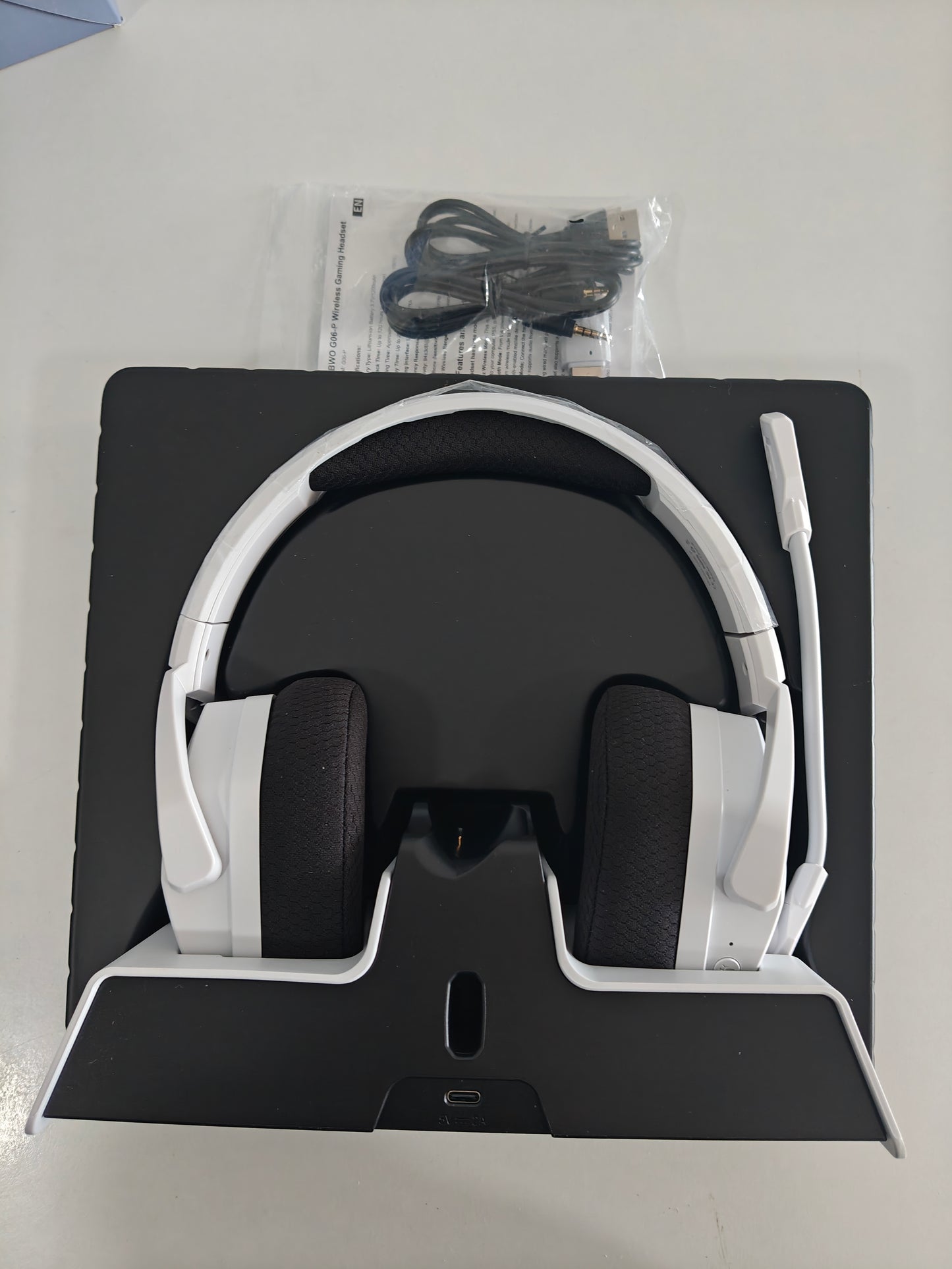 Căști NUBWO G06 Gaming Wireless cu Statie de încărcare