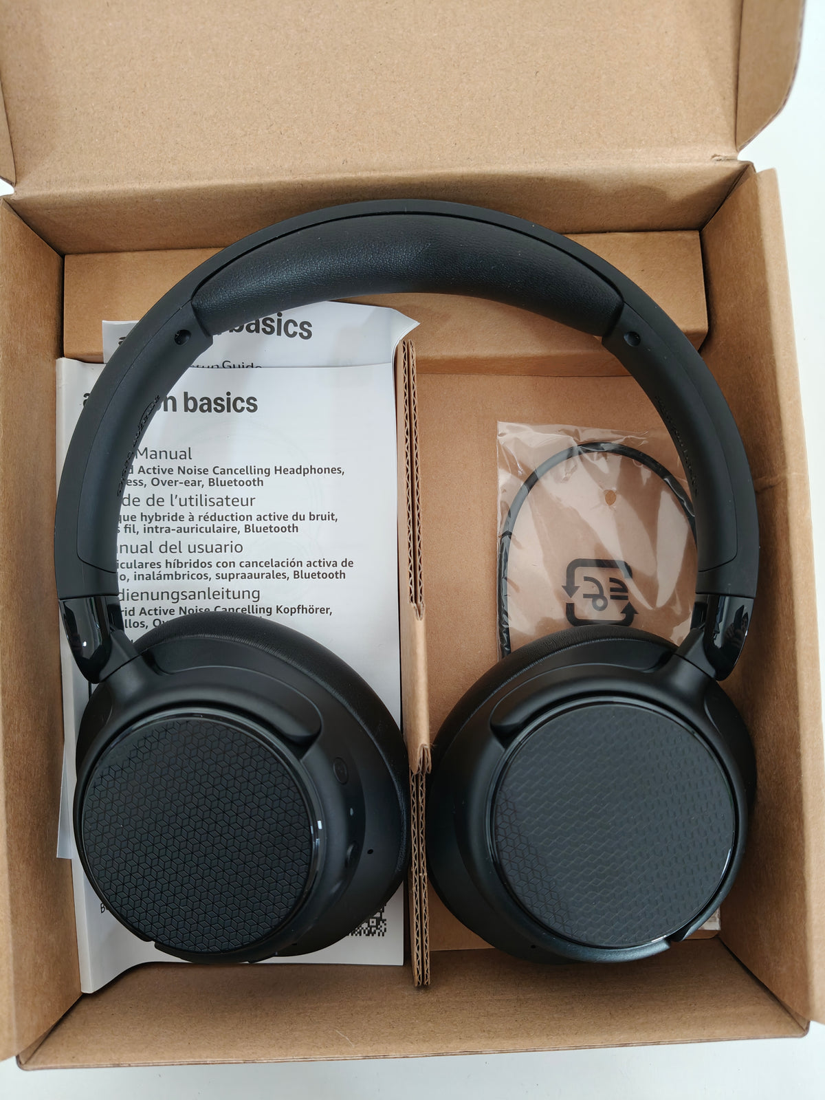 Amazon Basics - Căști Over-Ear Wireless, ANC