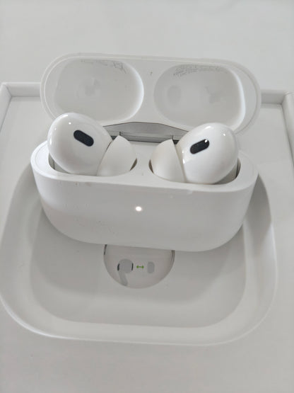 Apple AirPods Pro 2,Noise Cancel, 3D Audio ,Type C