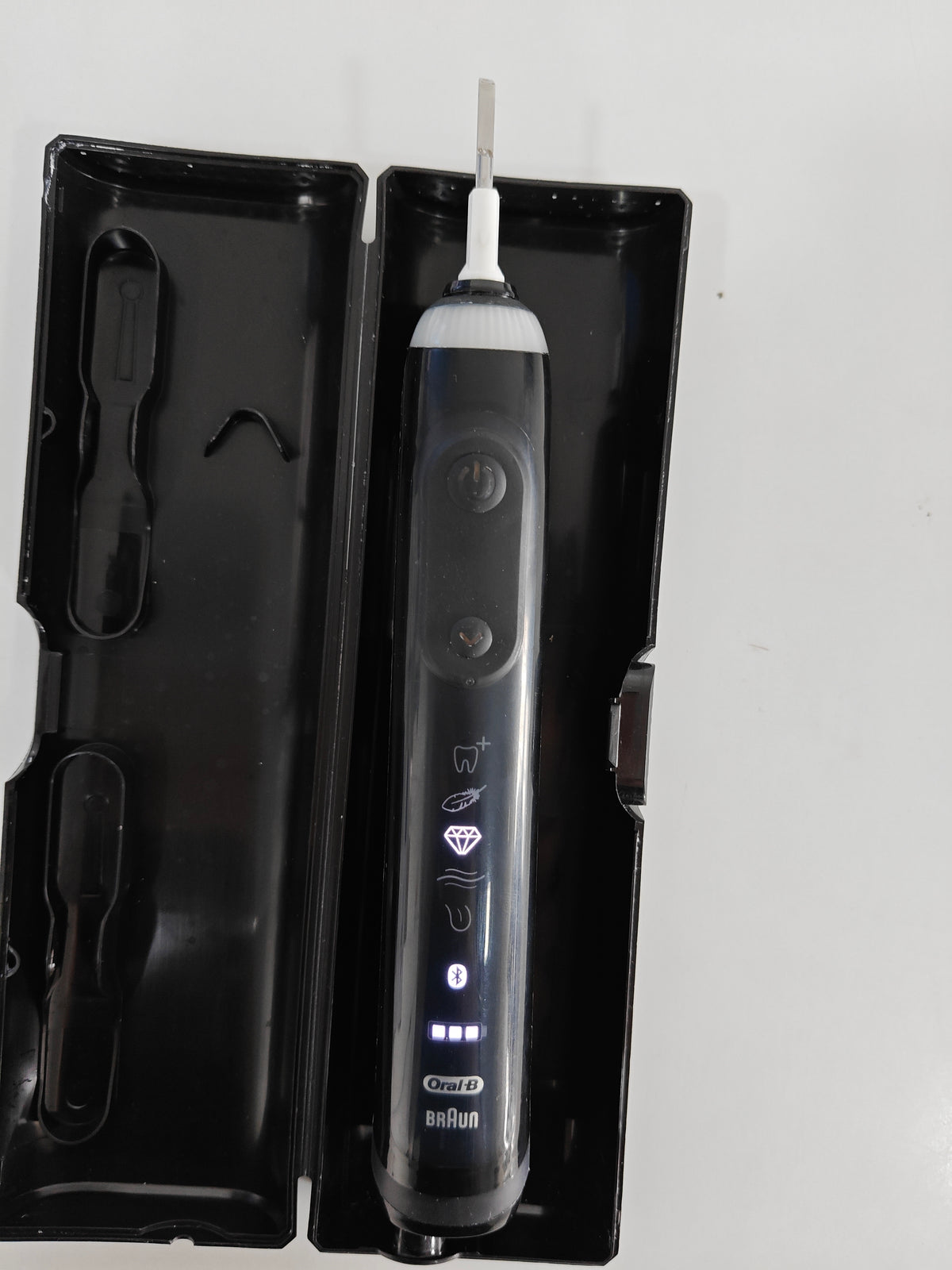 Oral-B Genius X - Periuță Electrică cu 6 moduri și aplicație ,Bluetooth (Capetele de periat nu sunt incluse)
